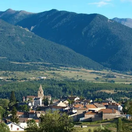 Bouton D Or Bolquere Pyrenees 2000